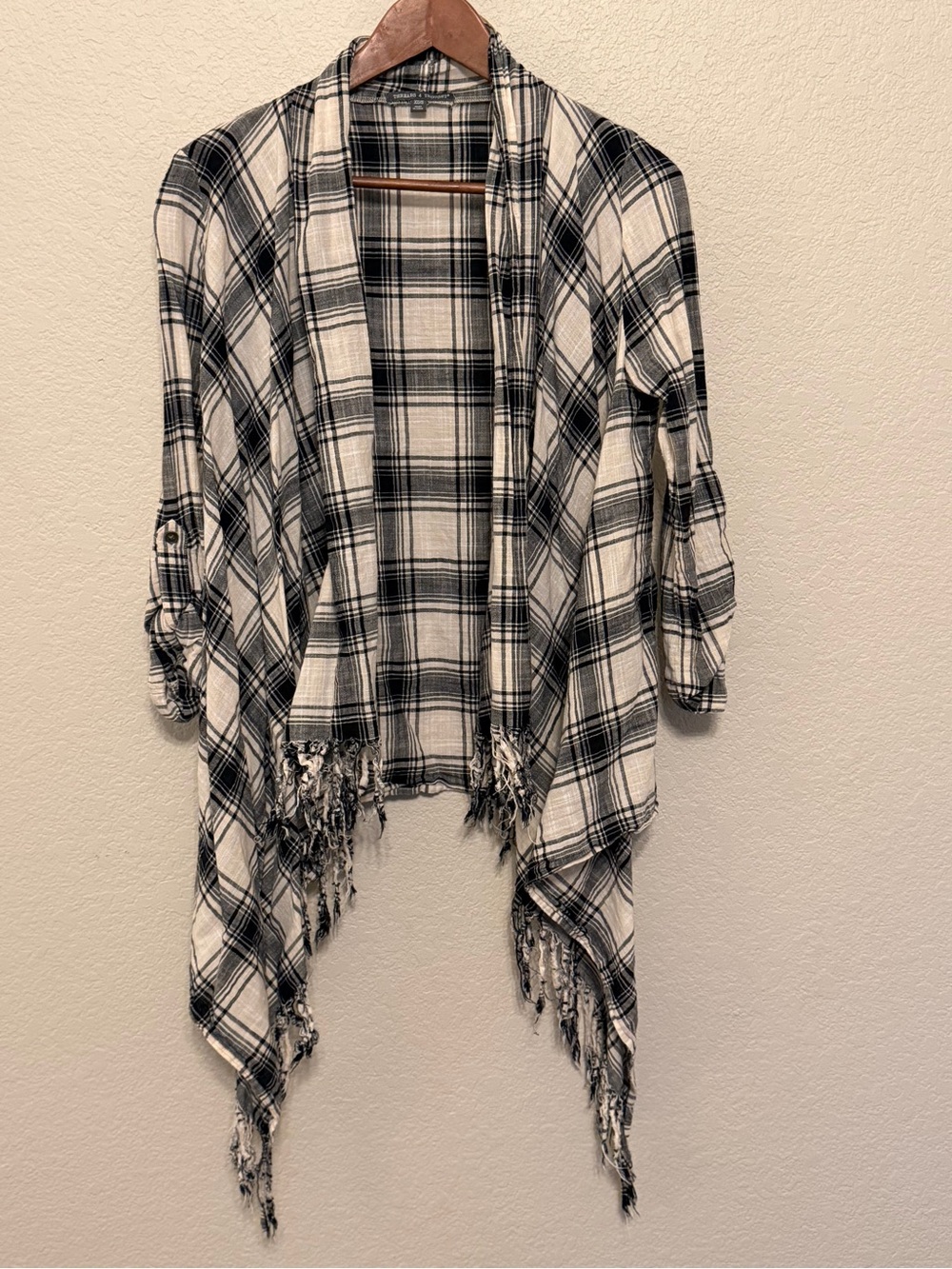 Threads 4 Thought Black & Off-White Western Plaid Fringe Open Cardigan XS/Small
